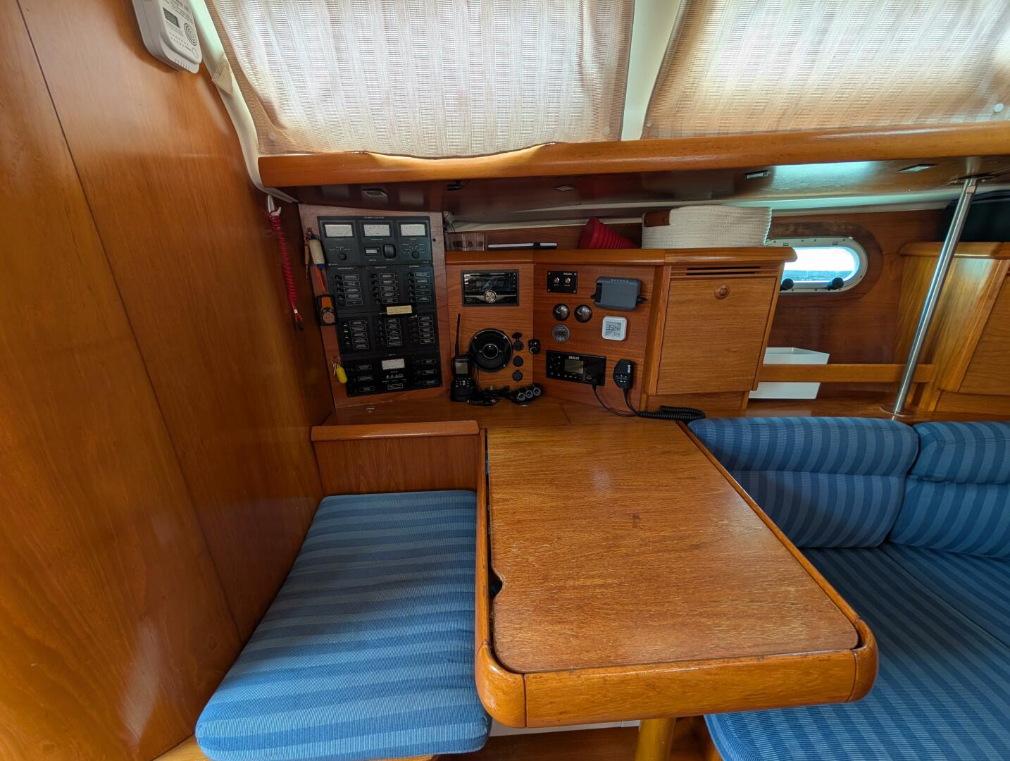 Wahoo 43ft Jeanneau Yacht For Sale