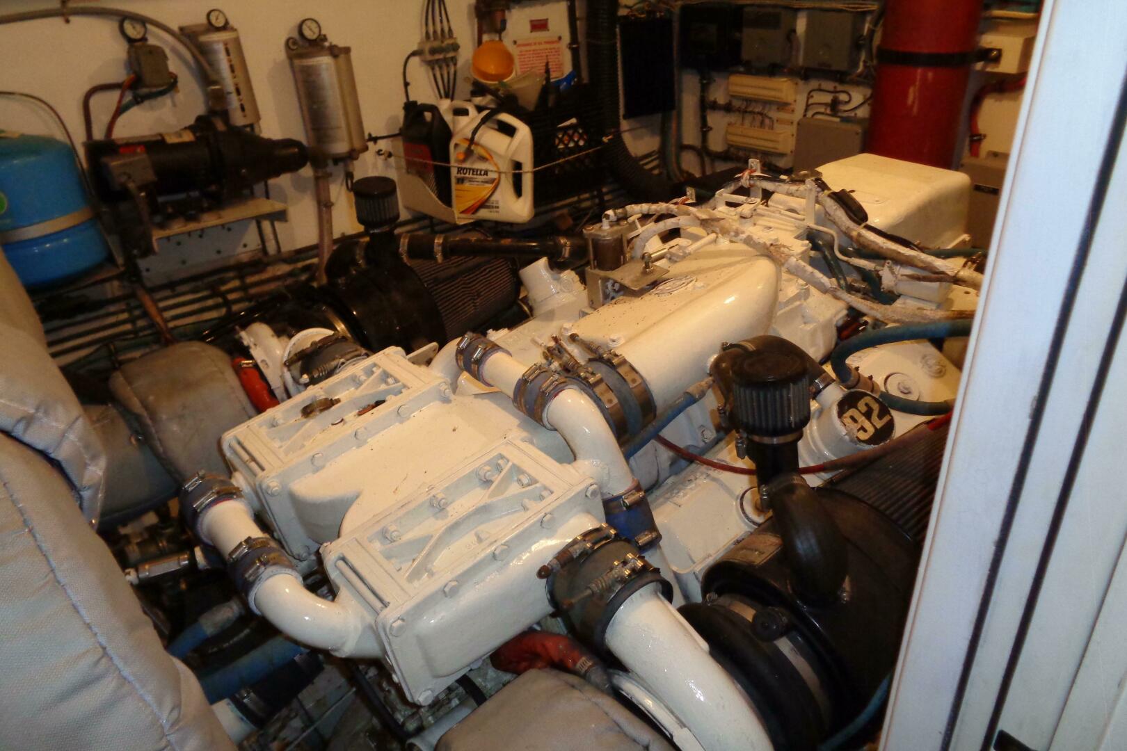 Ivory Lady 70ft Hatteras Yacht For Sale