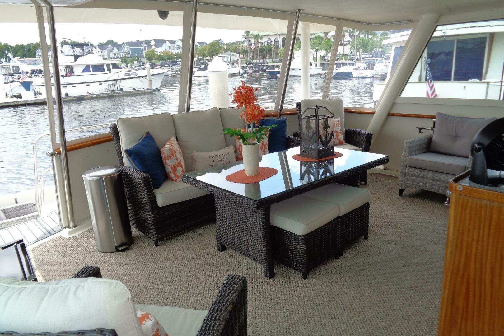 Ivory Lady 70ft Hatteras Yacht For Sale