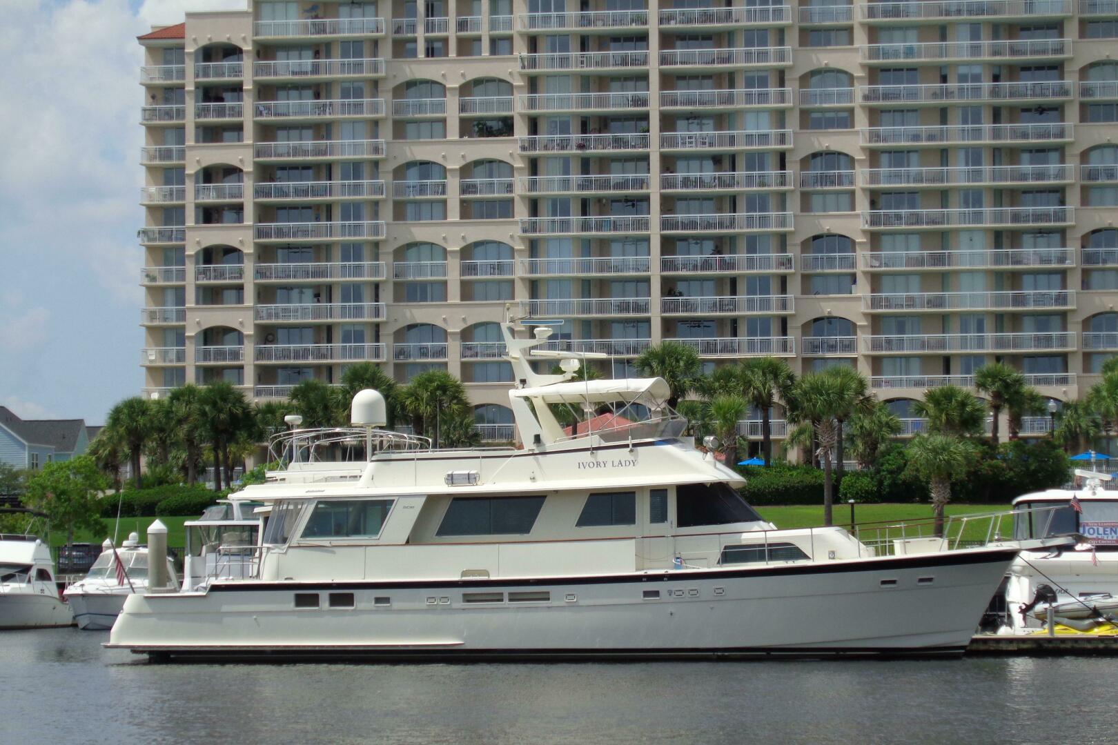 Ivory Lady 70ft Hatteras Yacht For Sale
