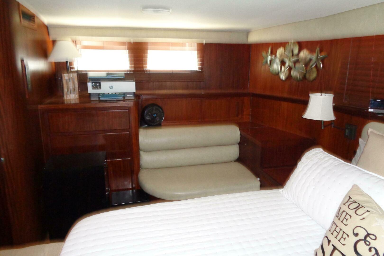 Ivory Lady 70ft Hatteras Yacht For Sale