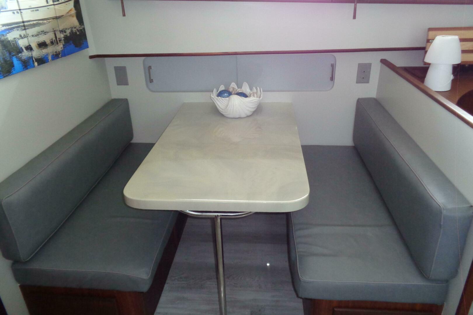 Ivory Lady 70ft Hatteras Yacht For Sale