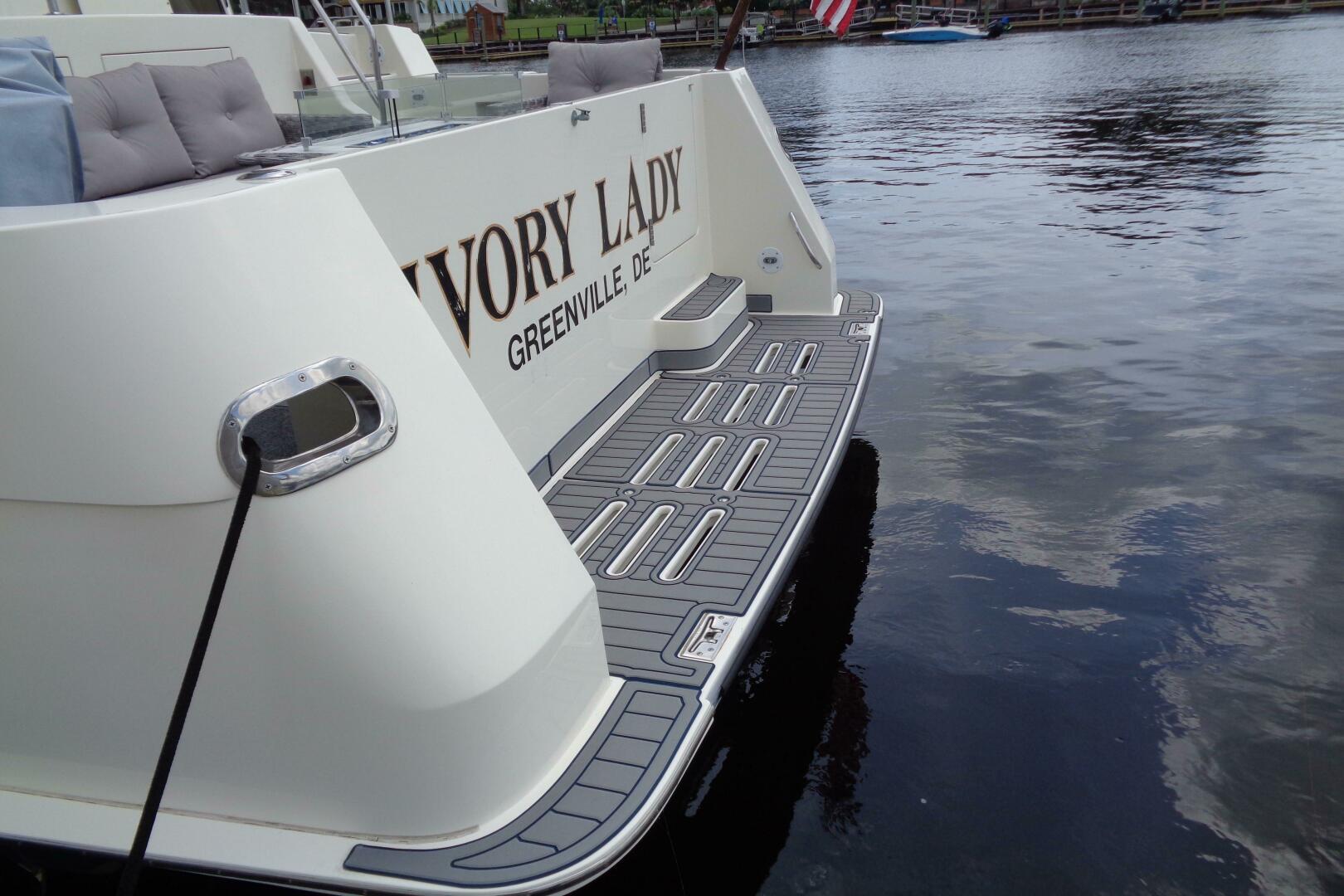Ivory Lady 70ft Hatteras Yacht For Sale