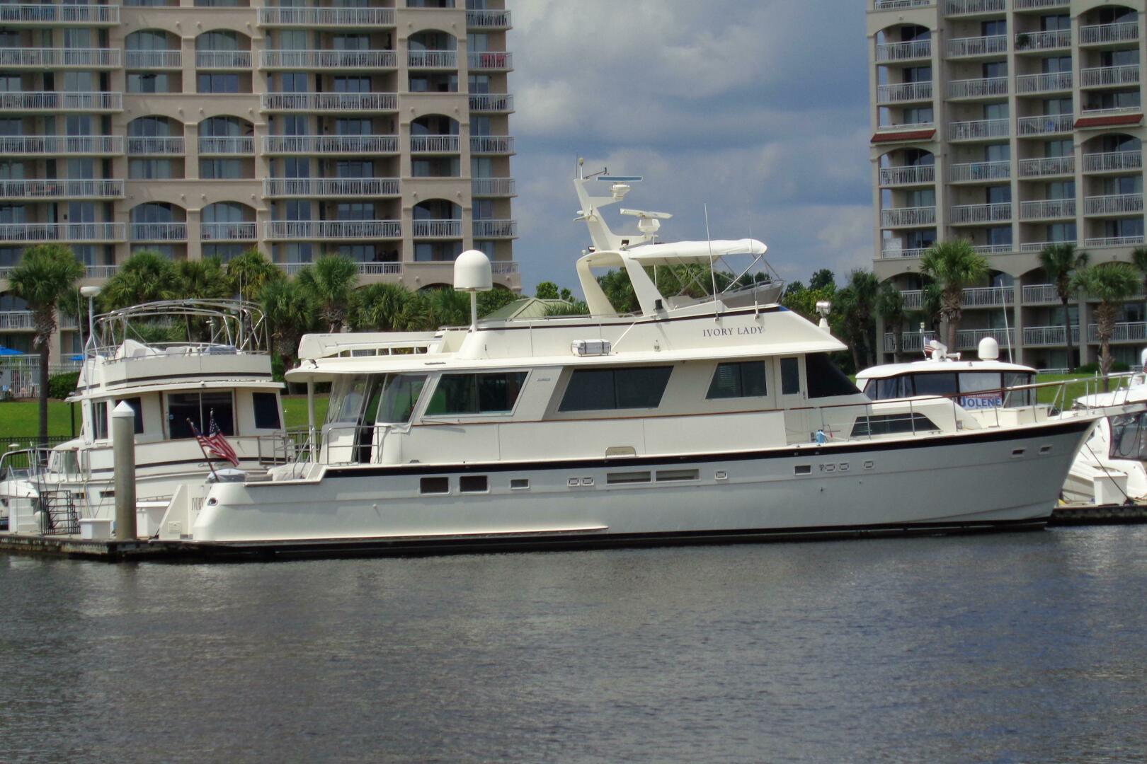 Ivory Lady 70ft Hatteras Yacht For Sale