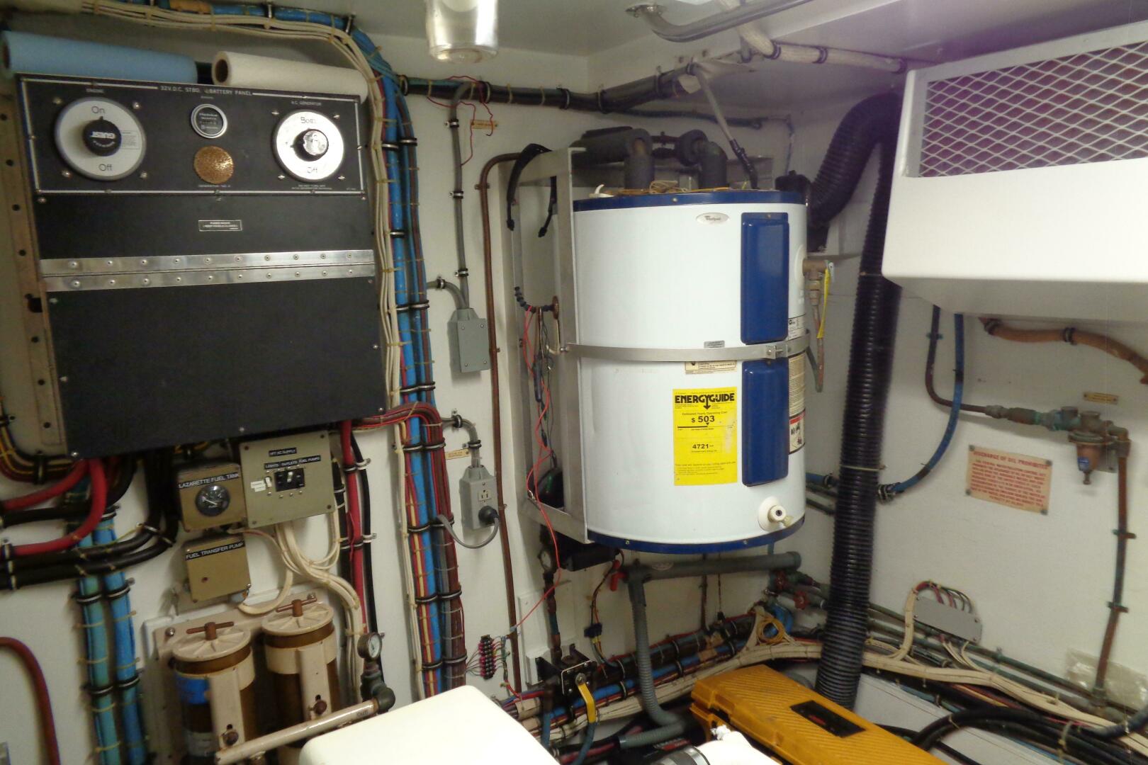 Ivory Lady 70ft Hatteras Yacht For Sale