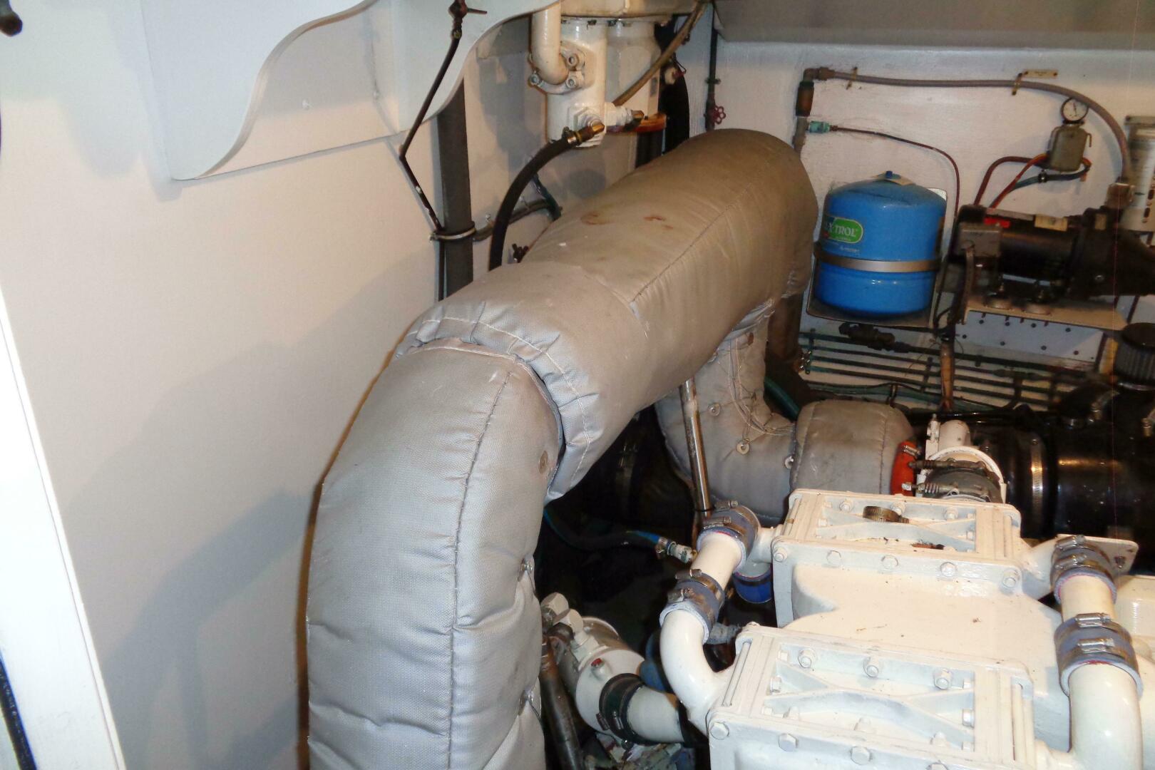 Ivory Lady 70ft Hatteras Yacht For Sale