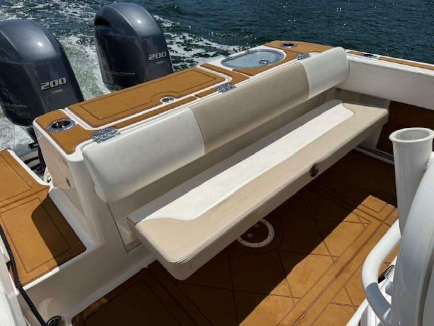 24ft Robalo Yacht For Sale