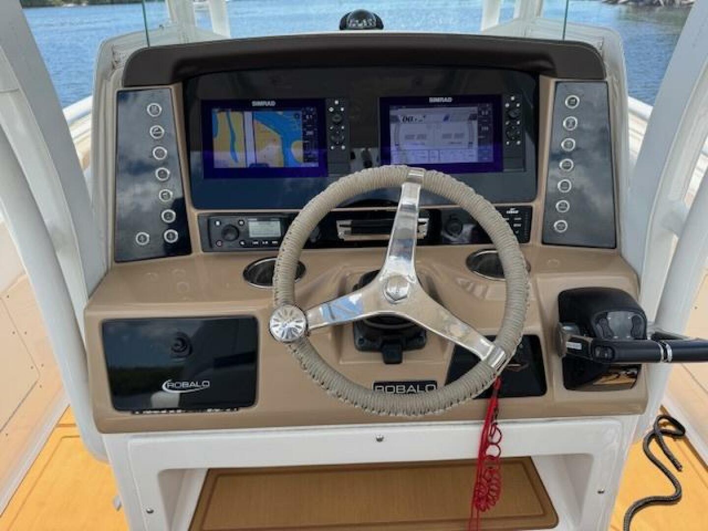24ft Robalo Yacht For Sale