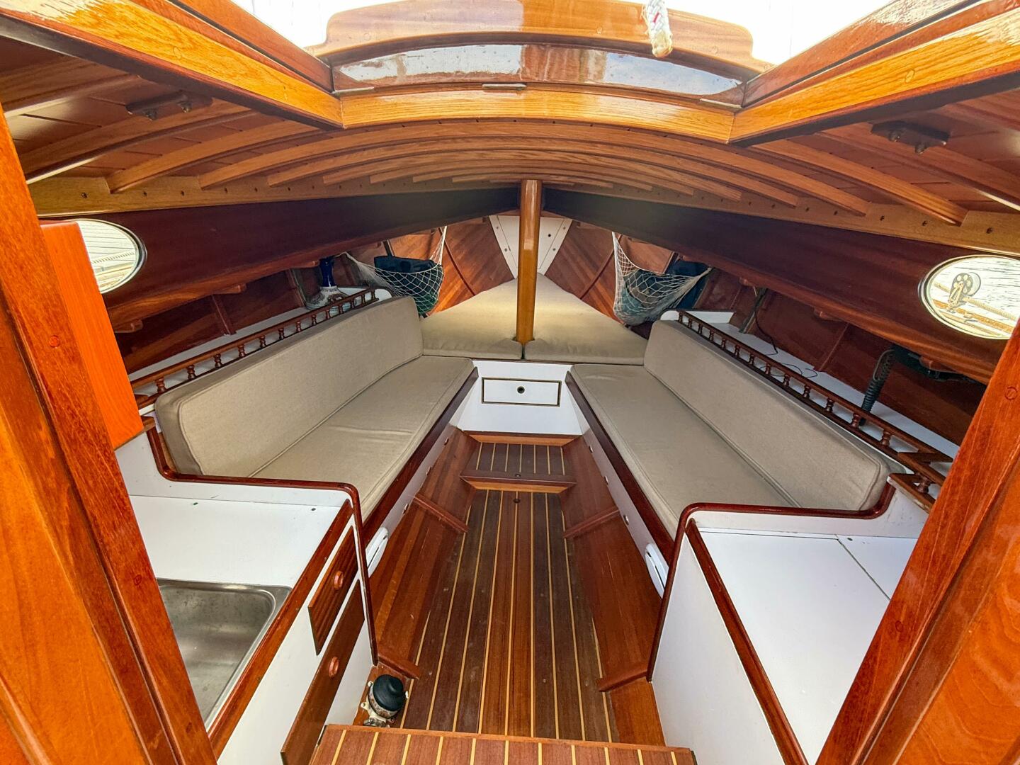 Jupiter 28ft Herreshoff Yacht For Sale