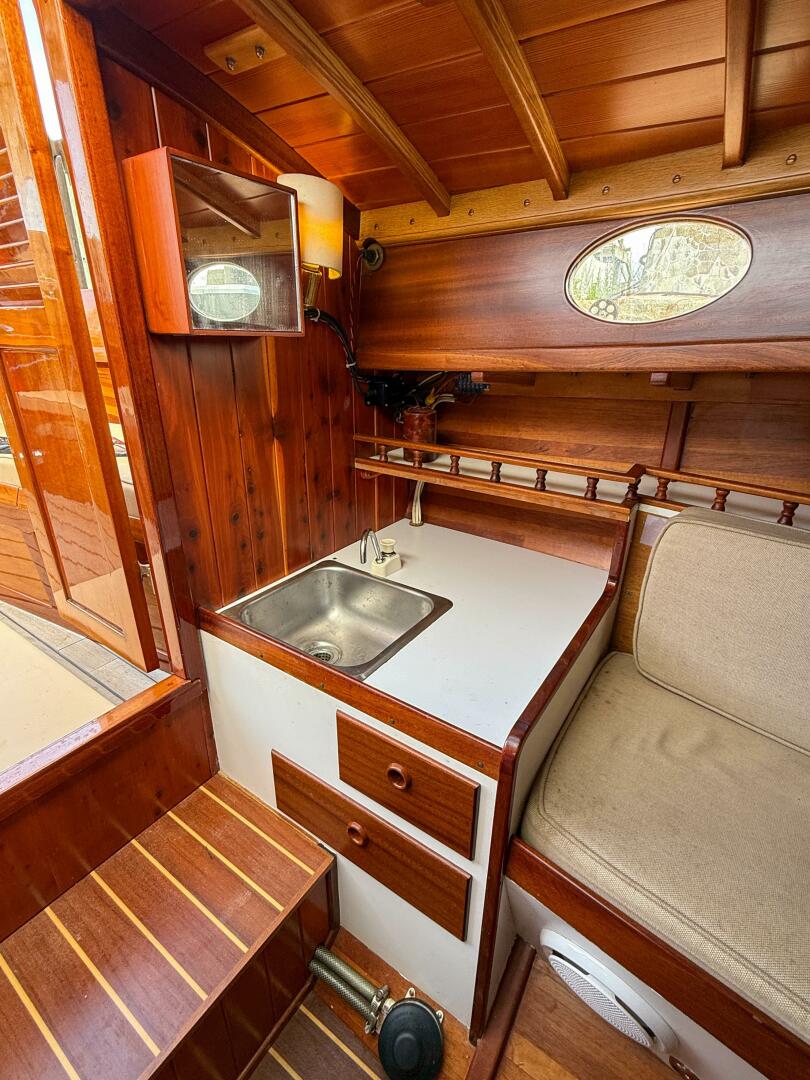 Jupiter 28ft Herreshoff Yacht For Sale