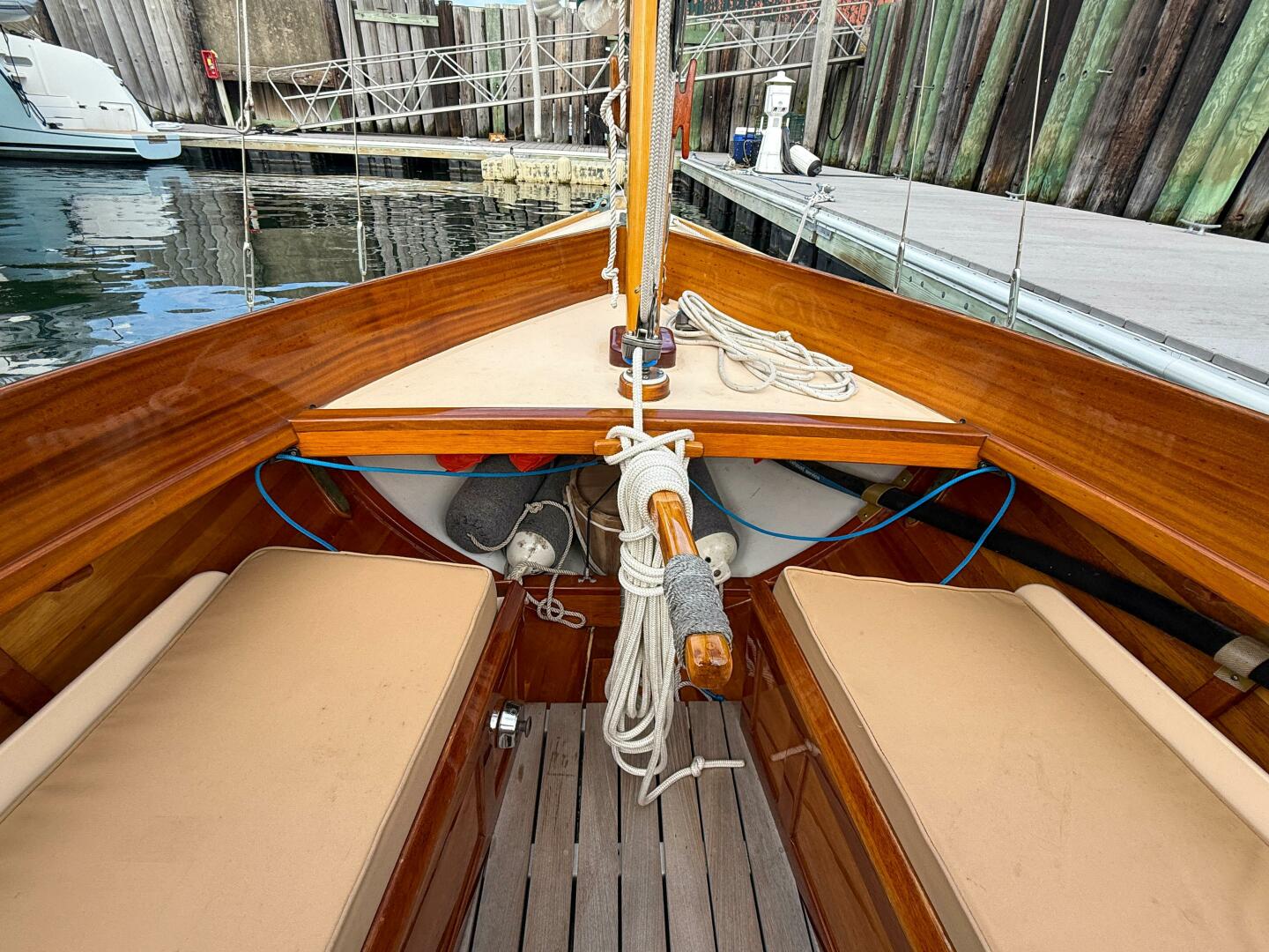 Jupiter 28ft Herreshoff Yacht For Sale