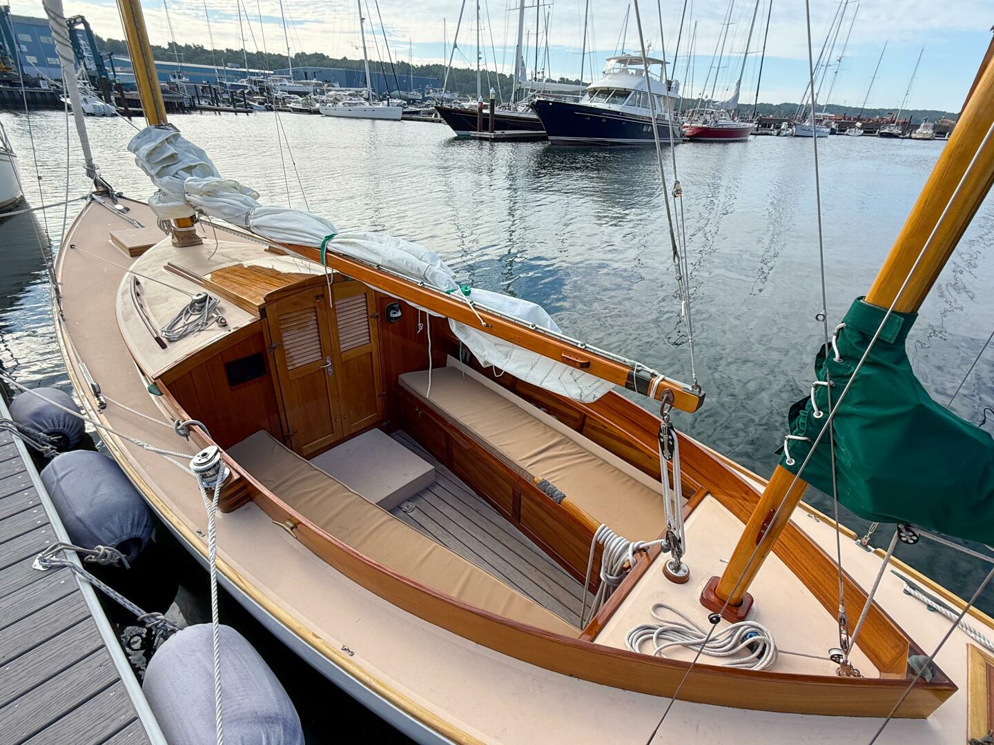 Jupiter 28ft Herreshoff Yacht For Sale