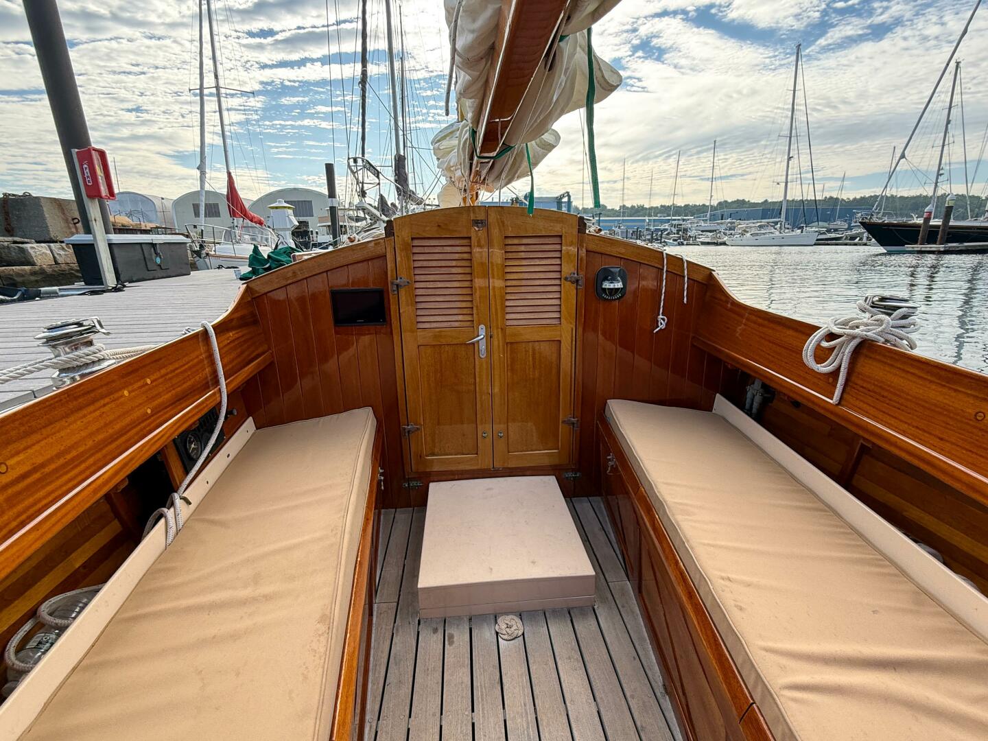 Jupiter 28ft Herreshoff Yacht For Sale