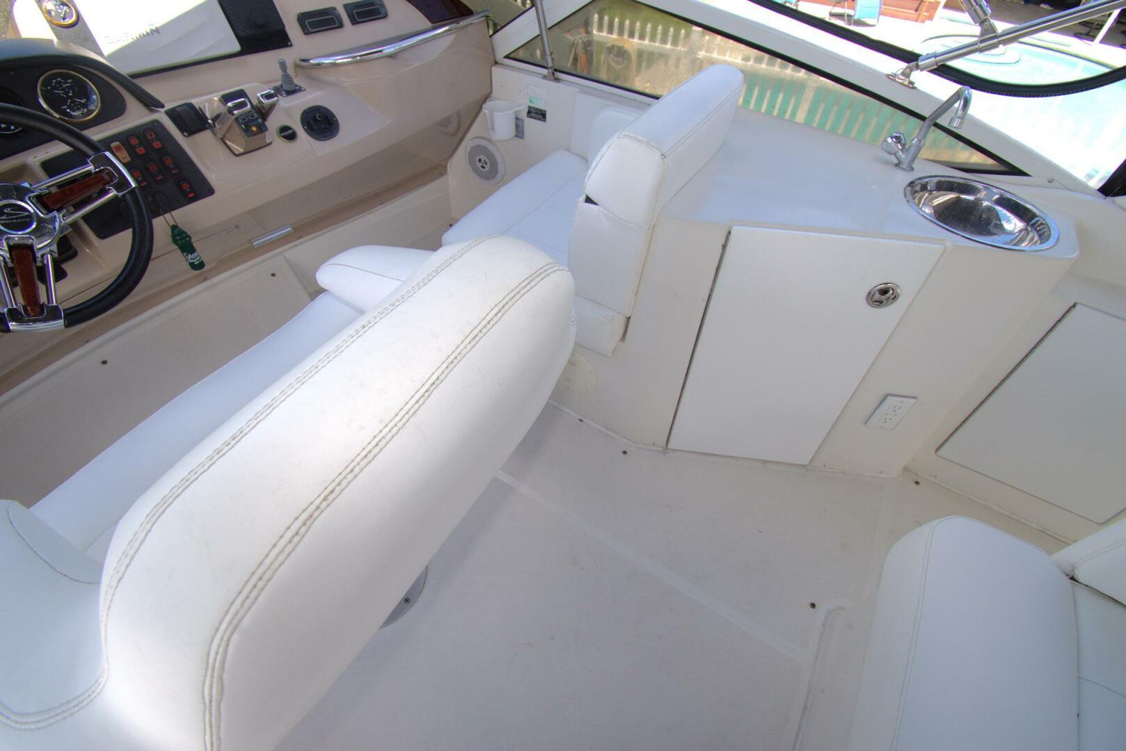 IV Play Too 46ft Carver Yacht For Sale