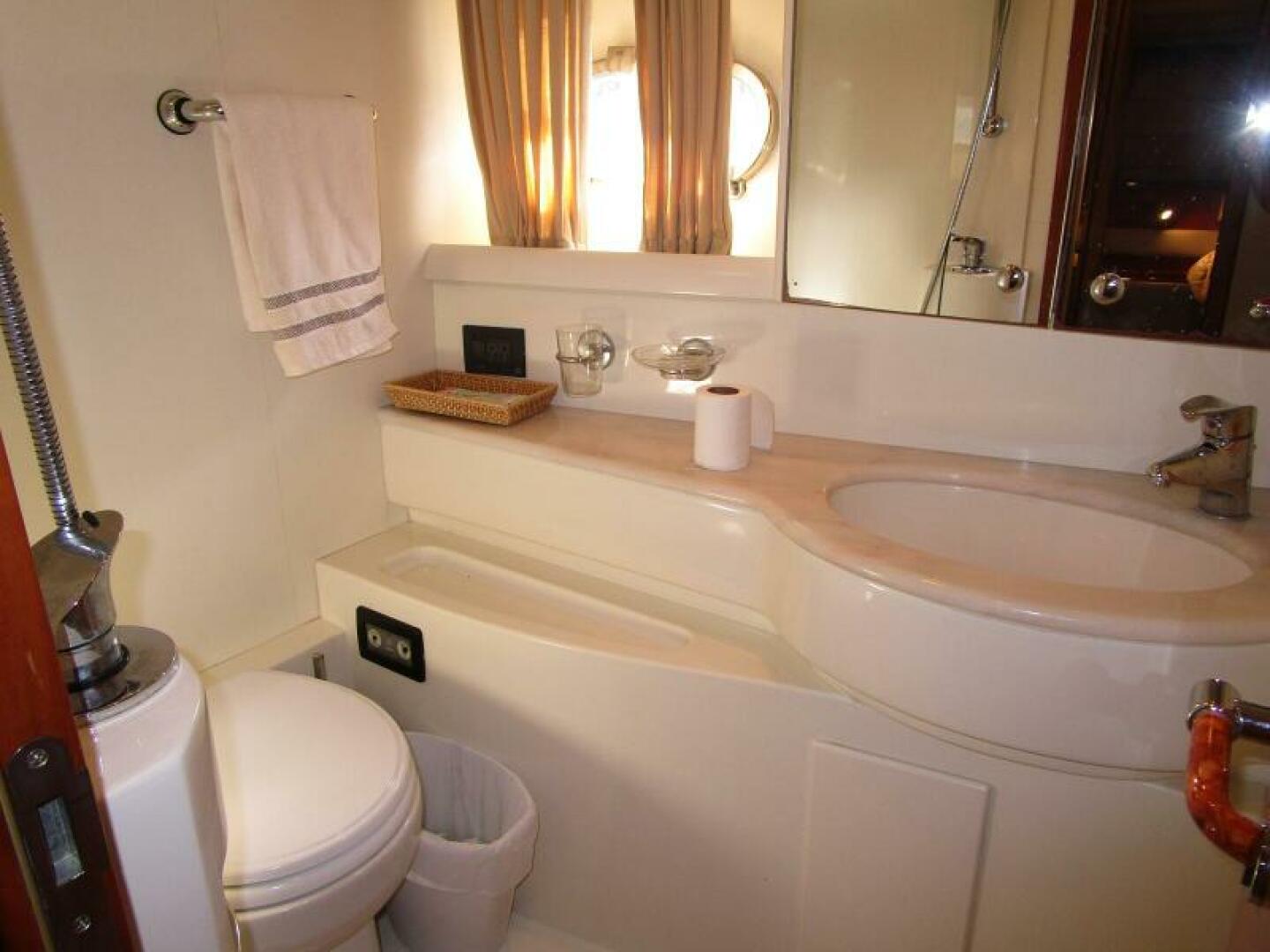 PRETTY LADY 59ft Ferretti Yachts Yacht For Sale