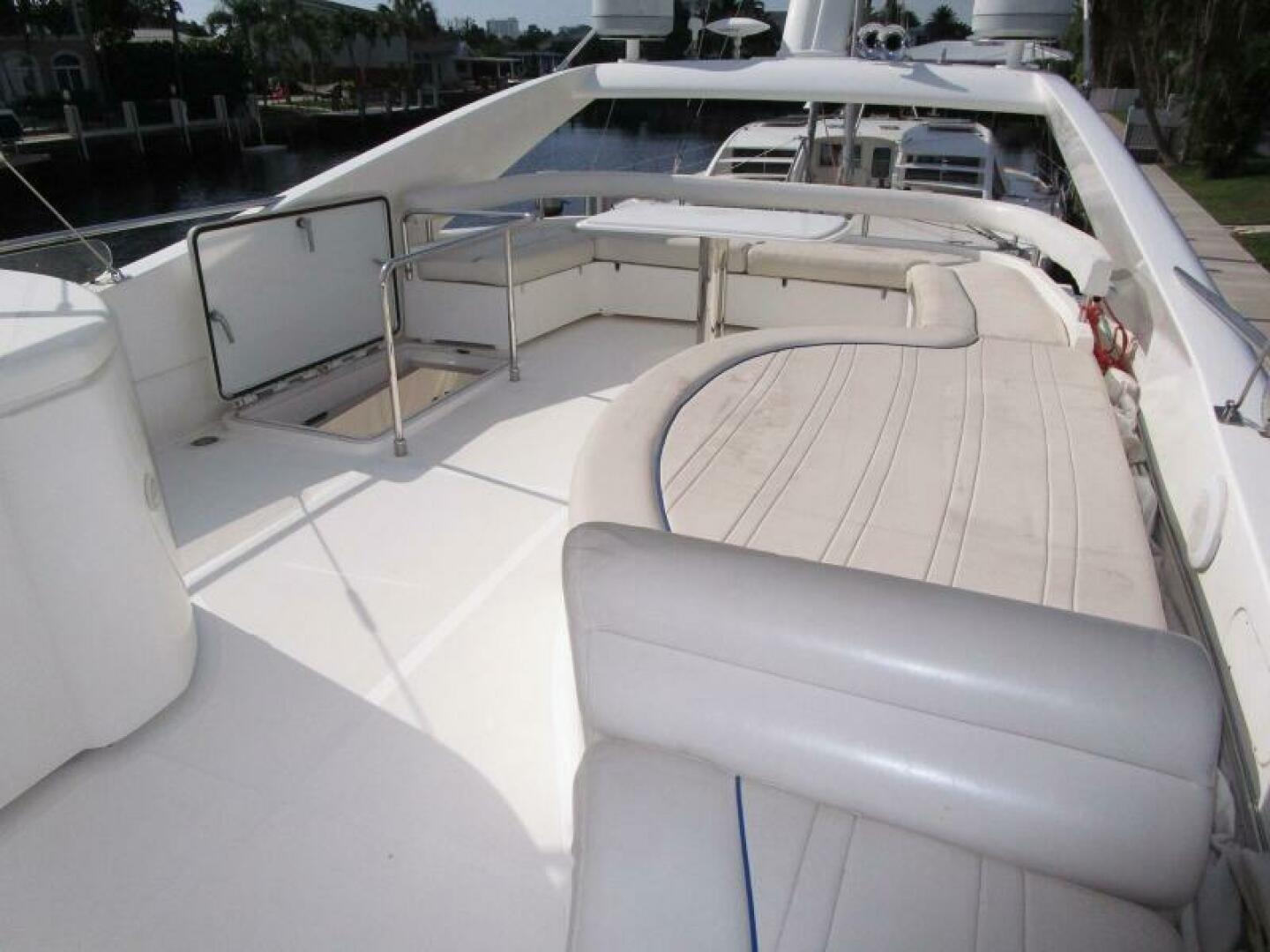 PRETTY LADY 59ft Ferretti Yachts Yacht For Sale