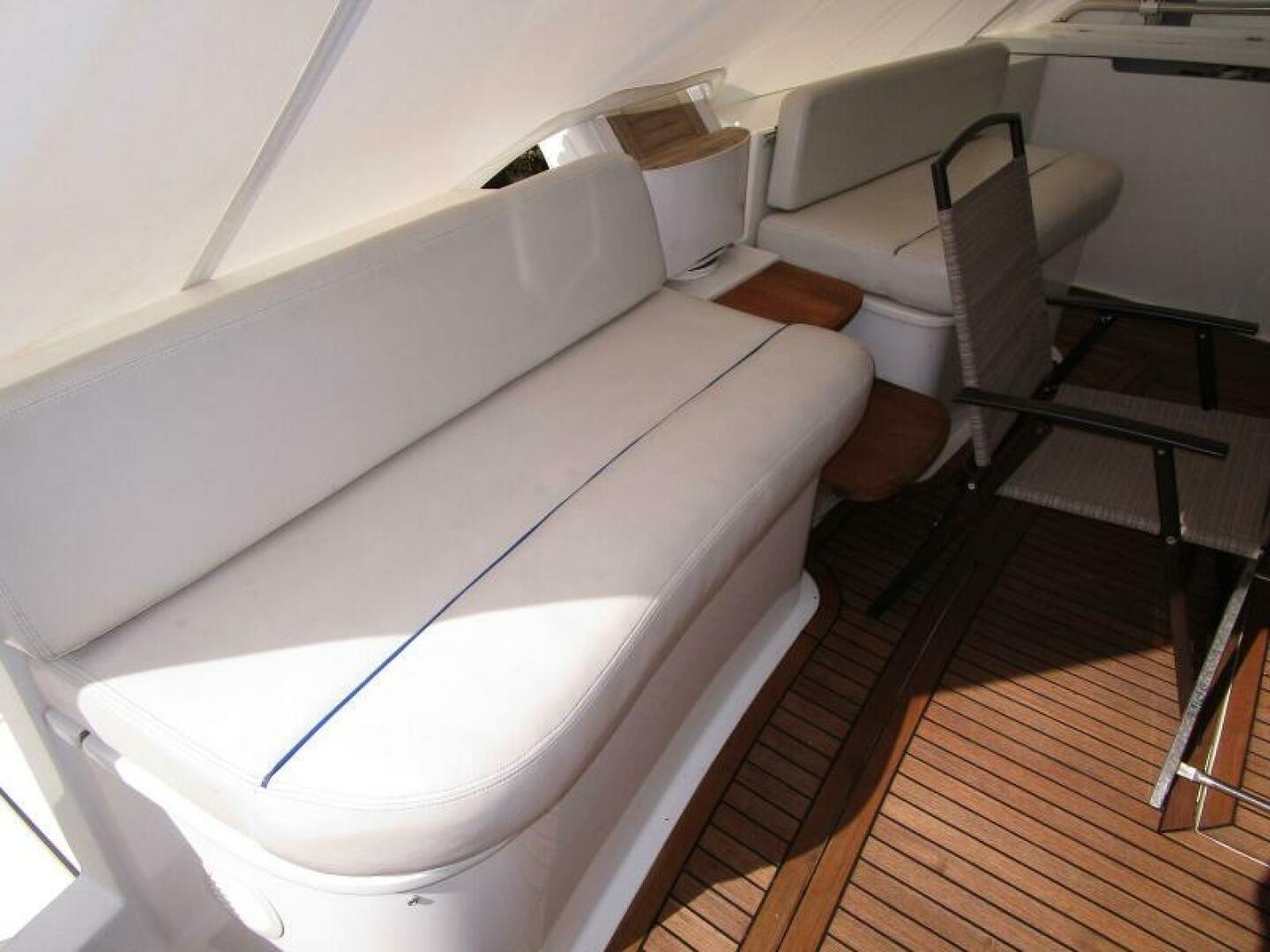 PRETTY LADY 59ft Ferretti Yachts Yacht For Sale