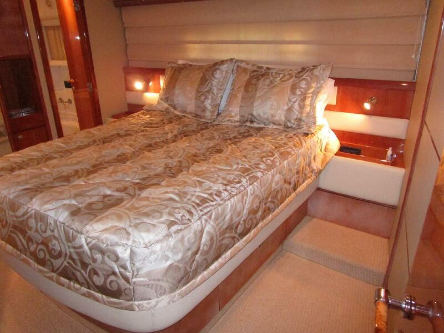 PRETTY LADY 59ft Ferretti Yachts Yacht For Sale
