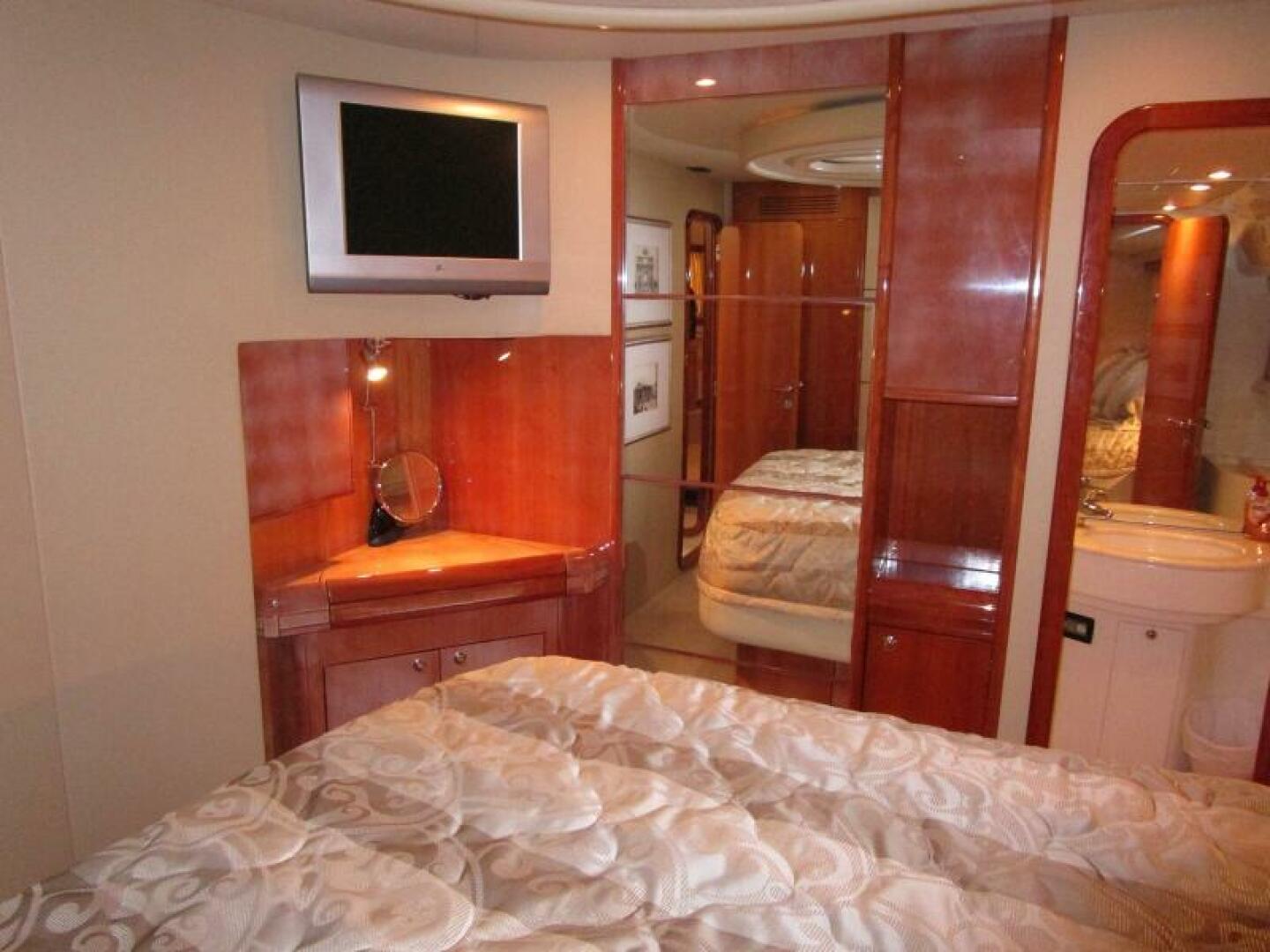 PRETTY LADY 59ft Ferretti Yachts Yacht For Sale