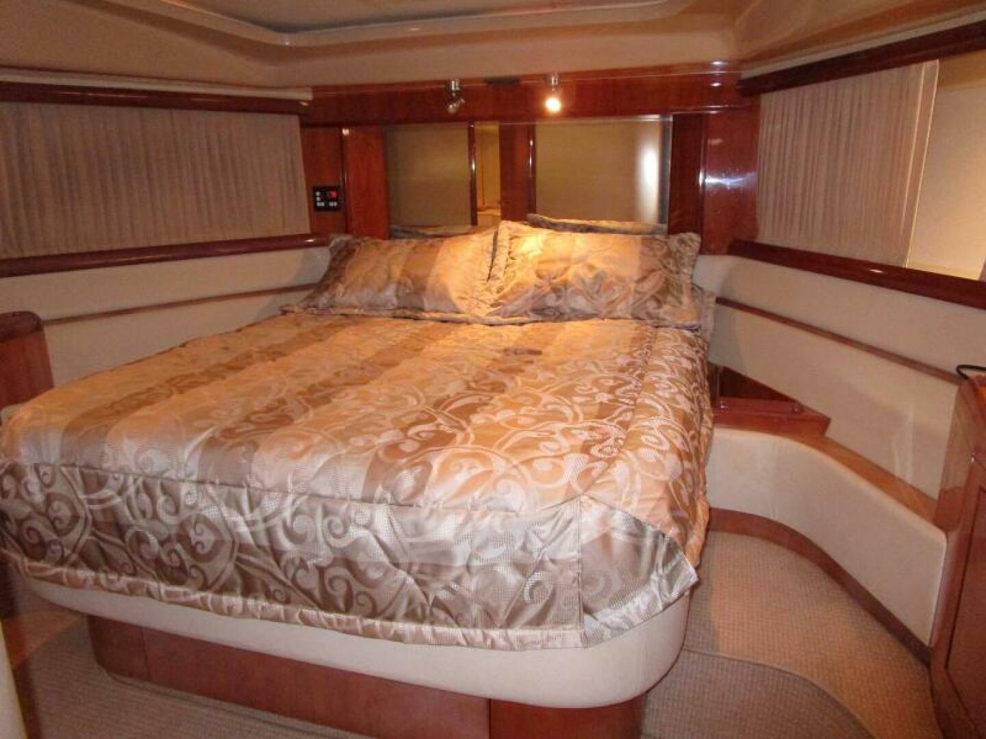 PRETTY LADY 59ft Ferretti Yachts Yacht For Sale