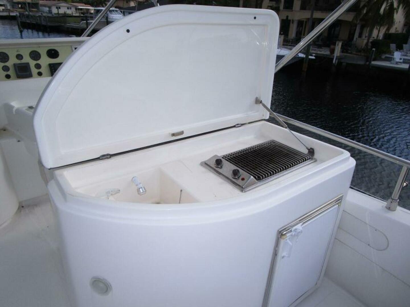 PRETTY LADY 59ft Ferretti Yachts Yacht For Sale