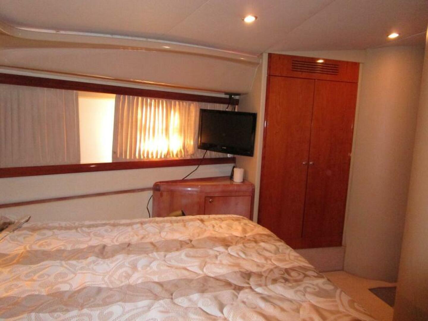 PRETTY LADY 59ft Ferretti Yachts Yacht For Sale