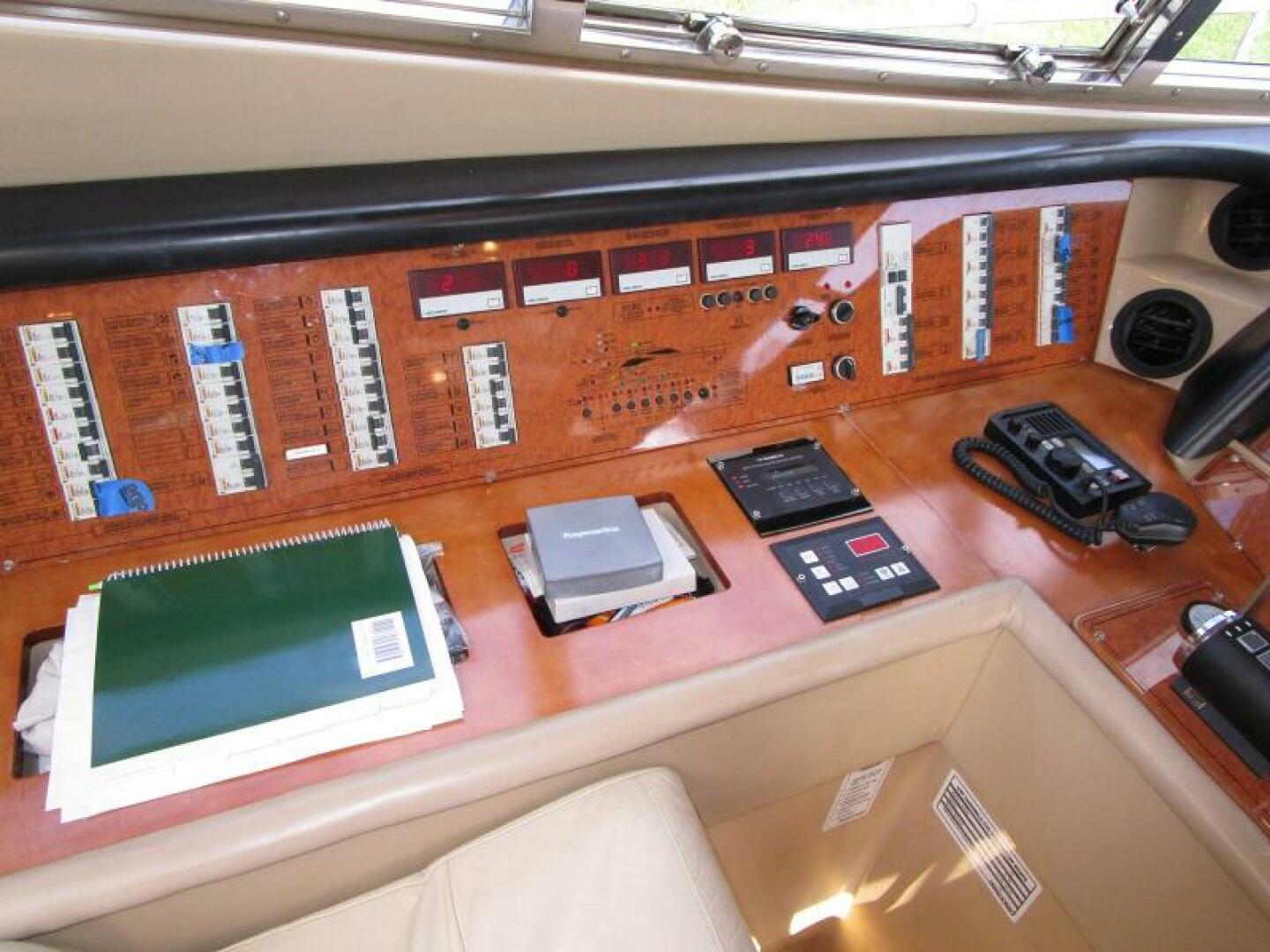 PRETTY LADY 59ft Ferretti Yachts Yacht For Sale