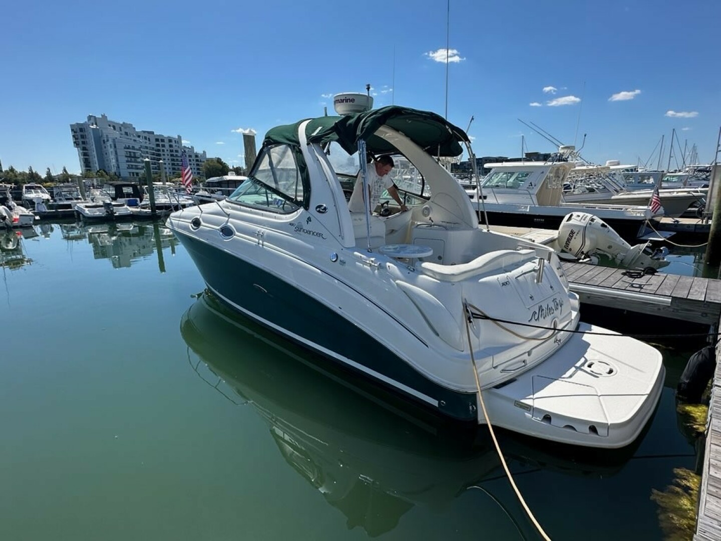 Miles to Go 28ft Sea Ray Yacht For Sale