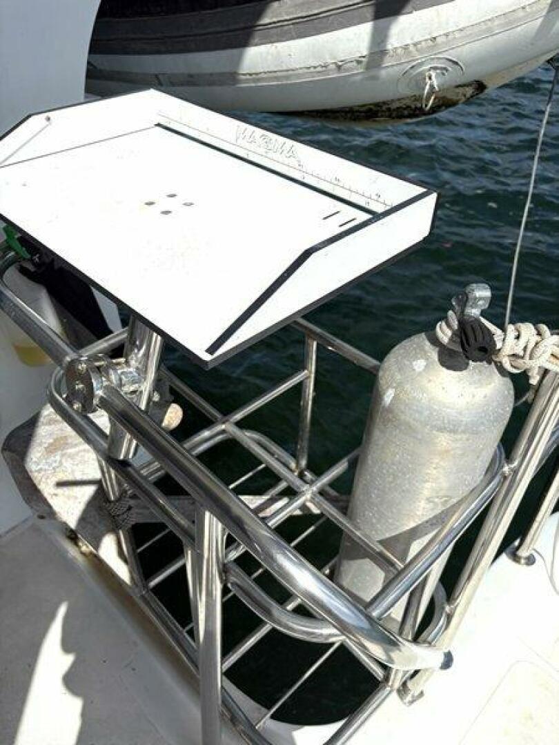 MOONLIGHT LADY 47ft Robertson  amp  Caine Yacht For Sale