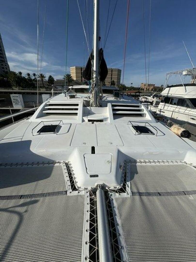 MOONLIGHT LADY 47ft Robertson  amp  Caine Yacht For Sale
