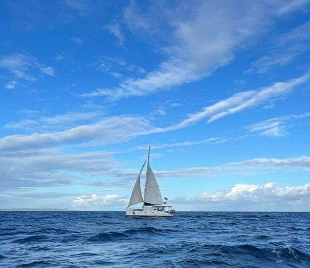 MOONLIGHT LADY 47ft Robertson  amp  Caine Yacht For Sale