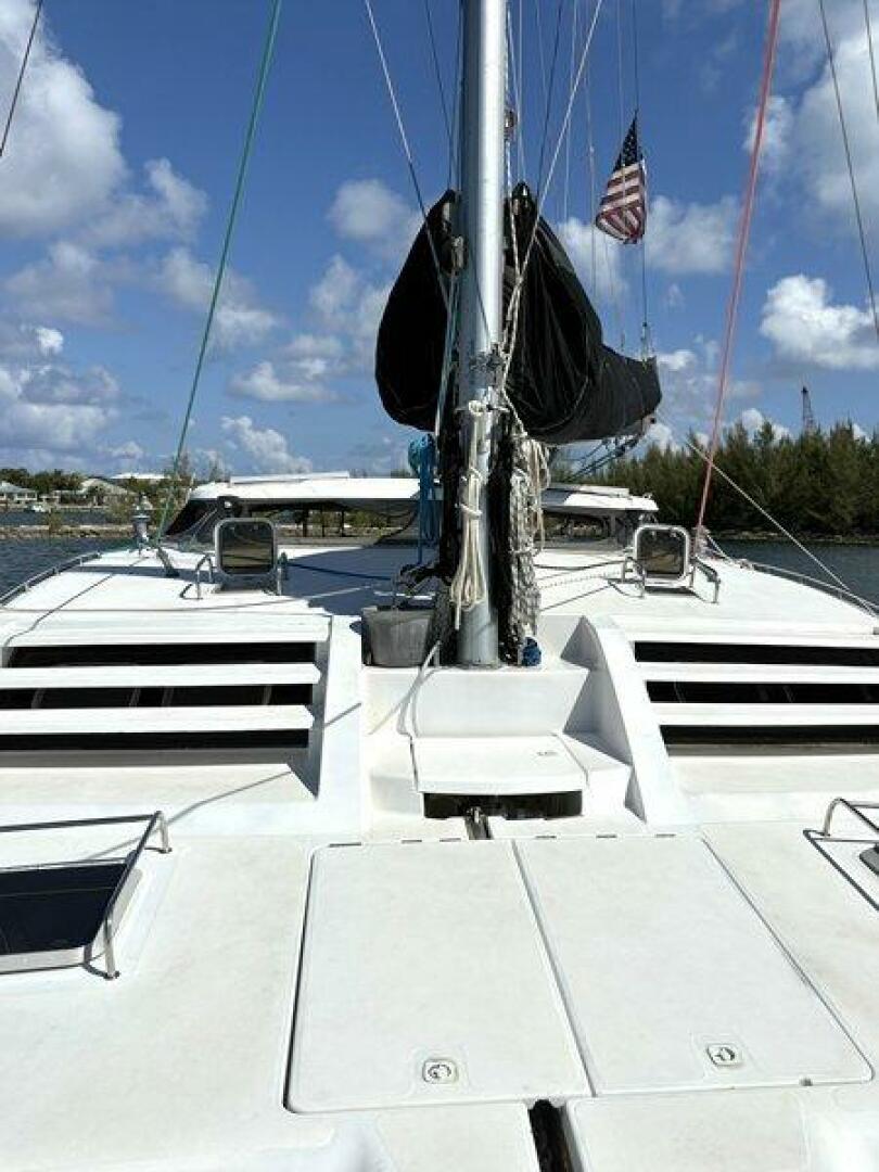 MOONLIGHT LADY 47ft Robertson  amp  Caine Yacht For Sale