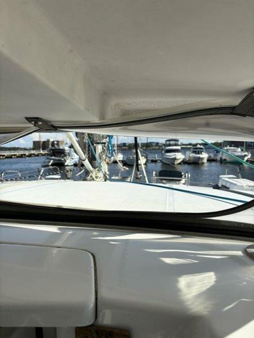 MOONLIGHT LADY 47ft Robertson  amp  Caine Yacht For Sale