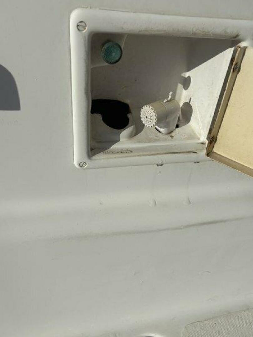 MOONLIGHT LADY 47ft Robertson  amp  Caine Yacht For Sale