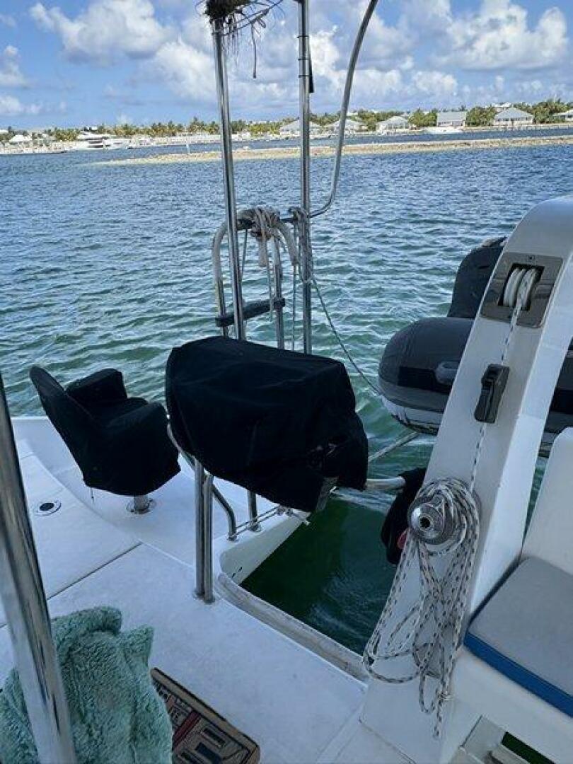 MOONLIGHT LADY 47ft Robertson  amp  Caine Yacht For Sale