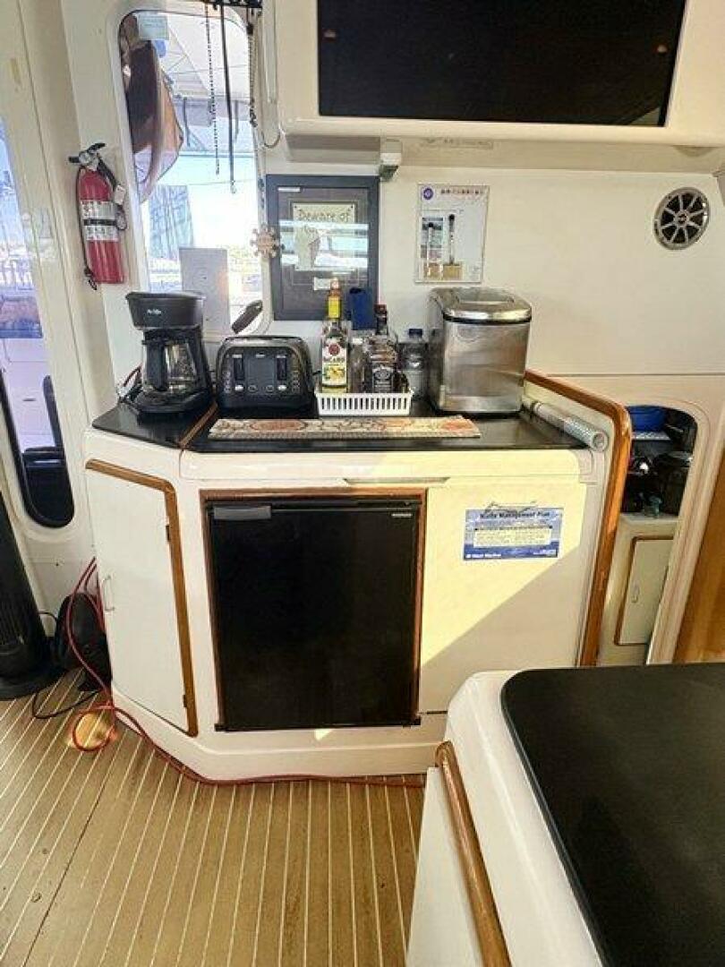MOONLIGHT LADY 47ft Robertson  amp  Caine Yacht For Sale