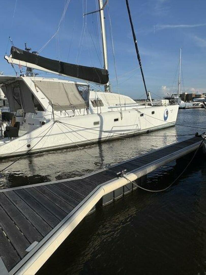MOONLIGHT LADY 47ft Robertson  amp  Caine Yacht For Sale