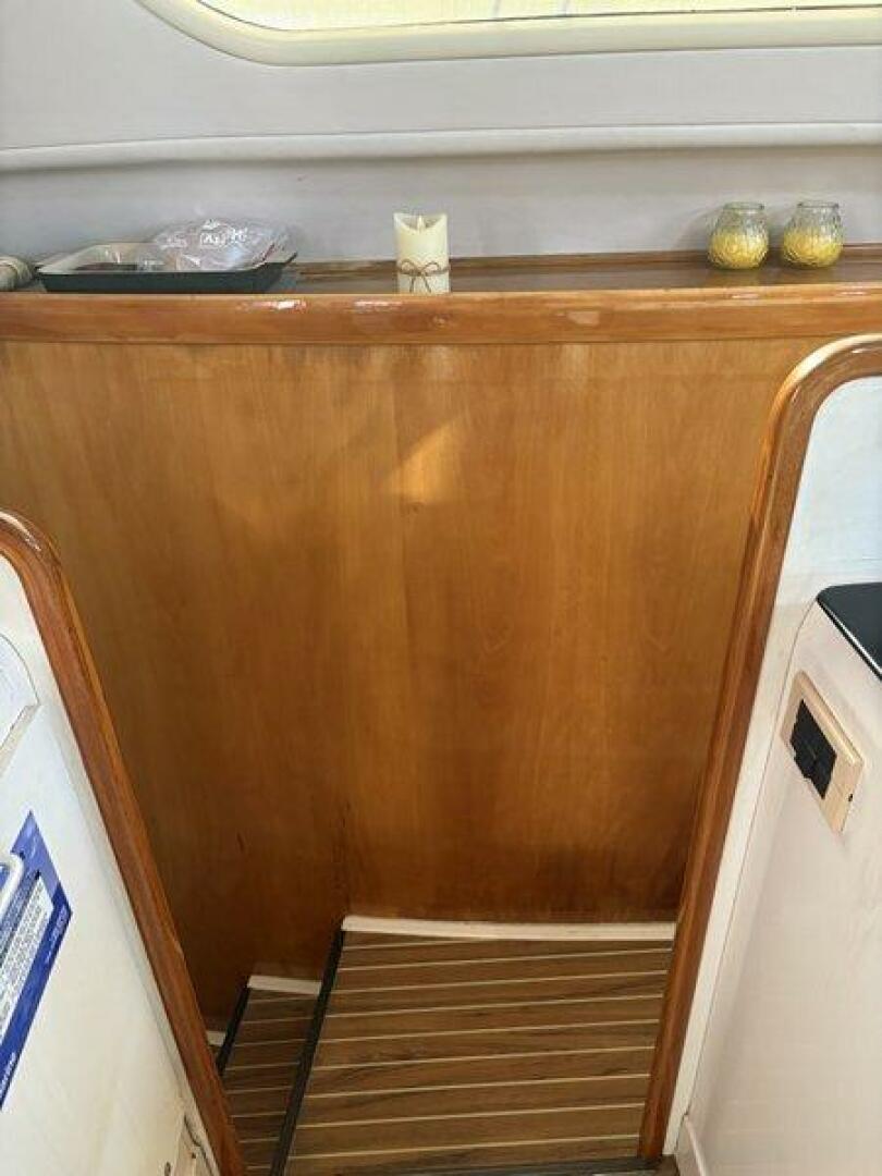 MOONLIGHT LADY 47ft Robertson  amp  Caine Yacht For Sale