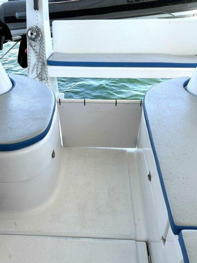 MOONLIGHT LADY 47ft Robertson  amp  Caine Yacht For Sale