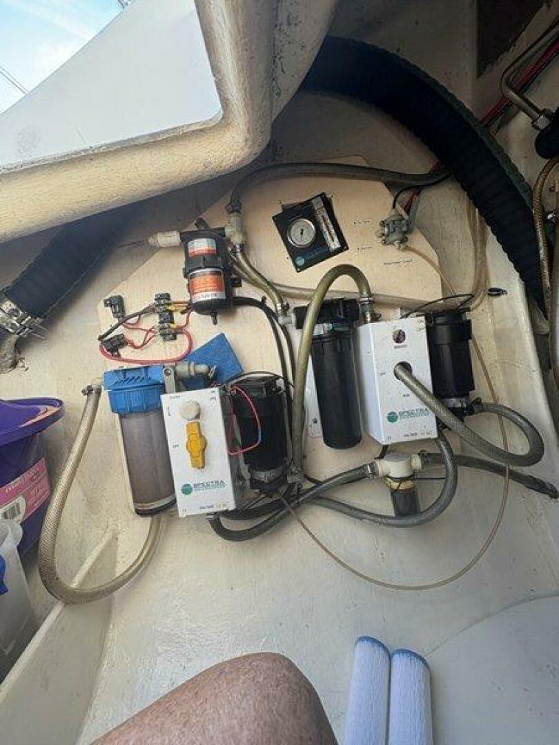 MOONLIGHT LADY 47ft Robertson  amp  Caine Yacht For Sale