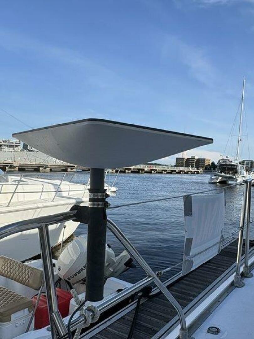 MOONLIGHT LADY 47ft Robertson  amp  Caine Yacht For Sale
