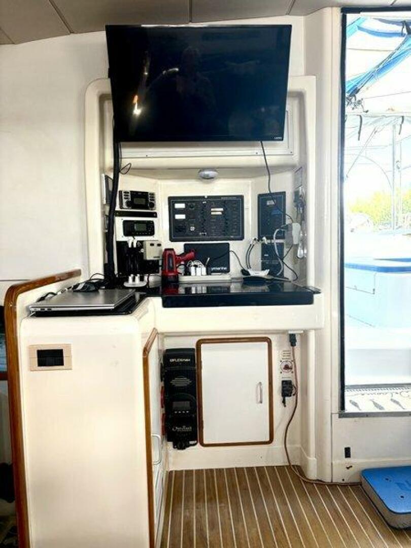 MOONLIGHT LADY 47ft Robertson  amp  Caine Yacht For Sale