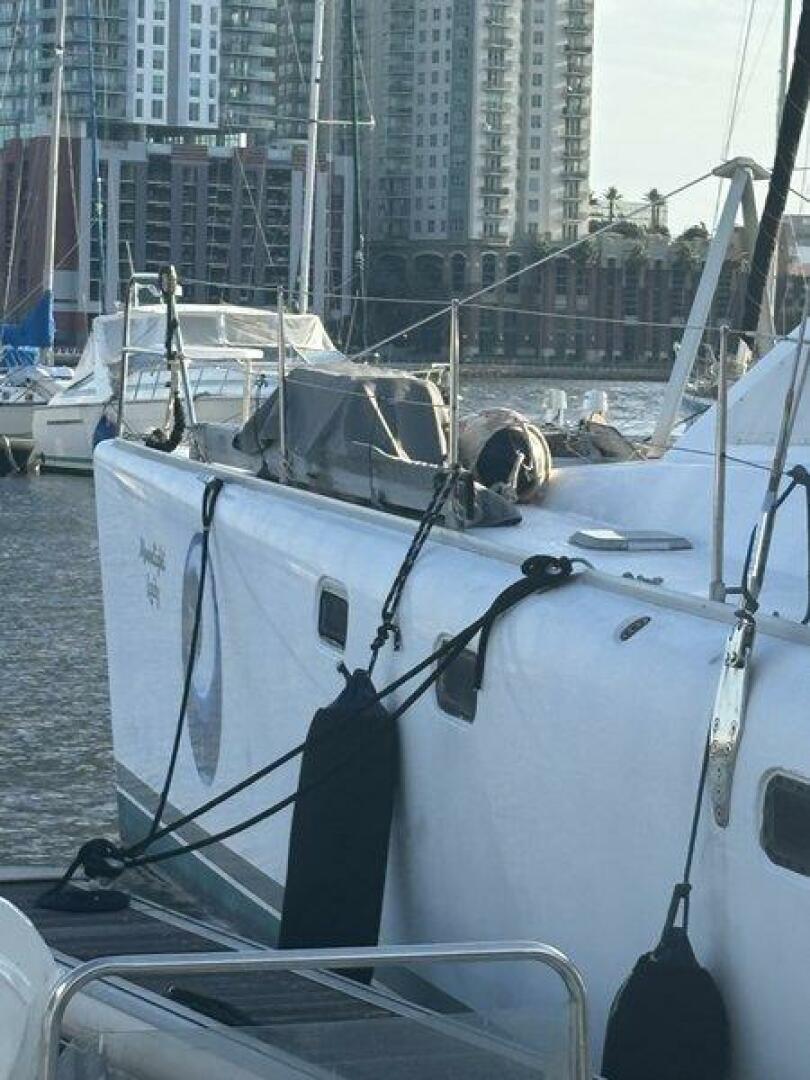 MOONLIGHT LADY 47ft Robertson  amp  Caine Yacht For Sale