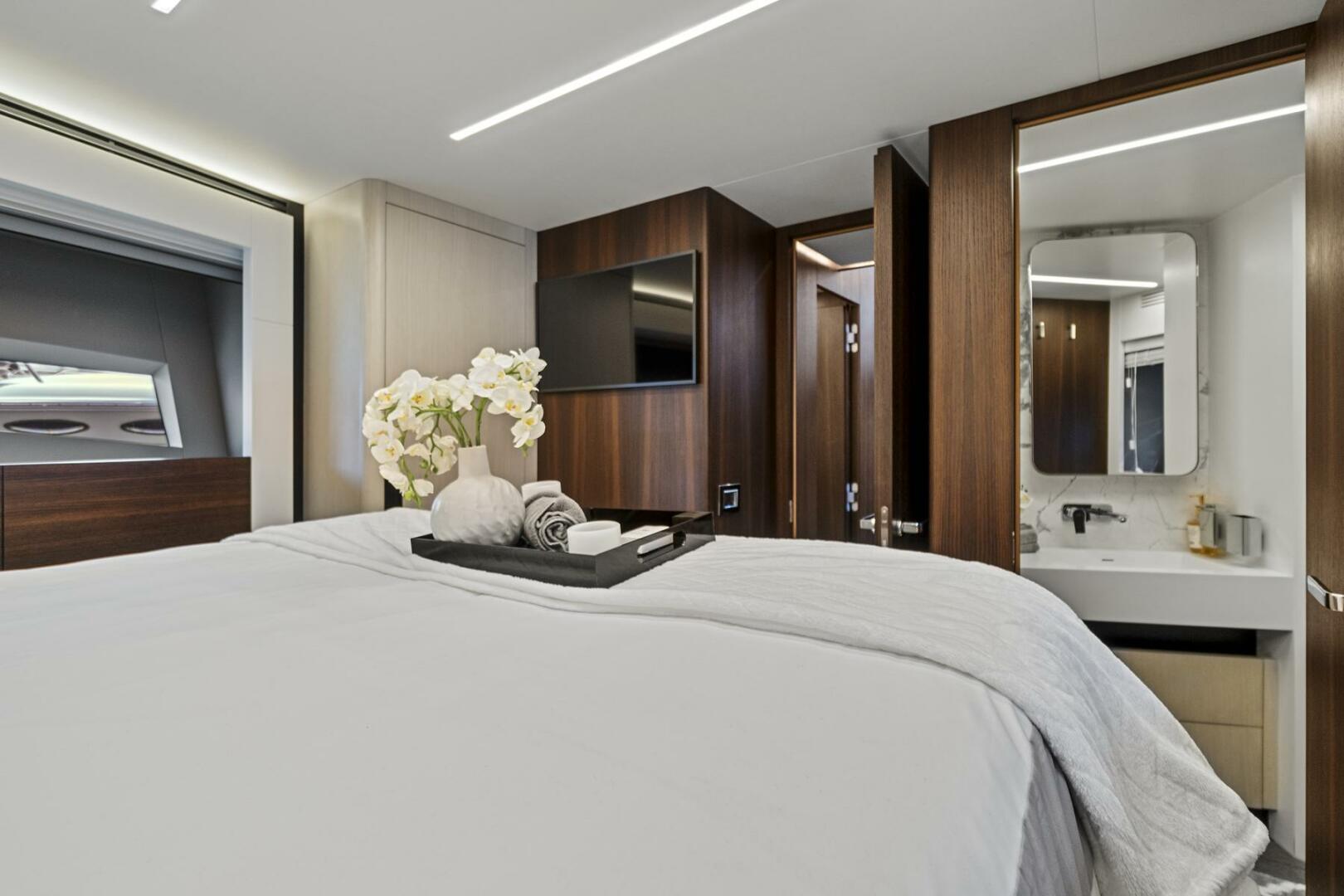 Smile 66ft Astondoa Yacht For Sale