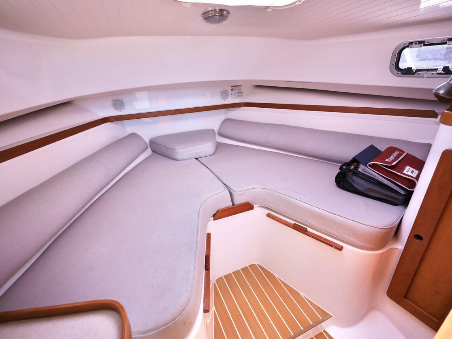 ABLE II 29ft Hunt Yachts Yacht For Sale