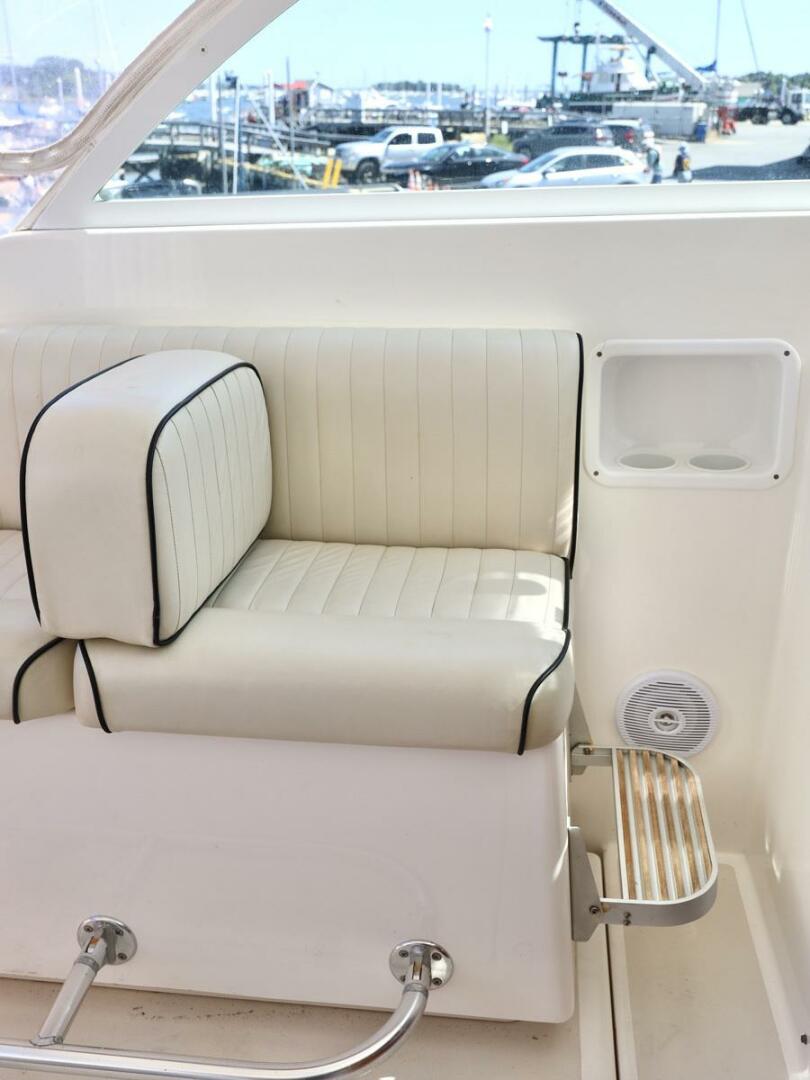 ABLE II 29ft Hunt Yachts Yacht For Sale