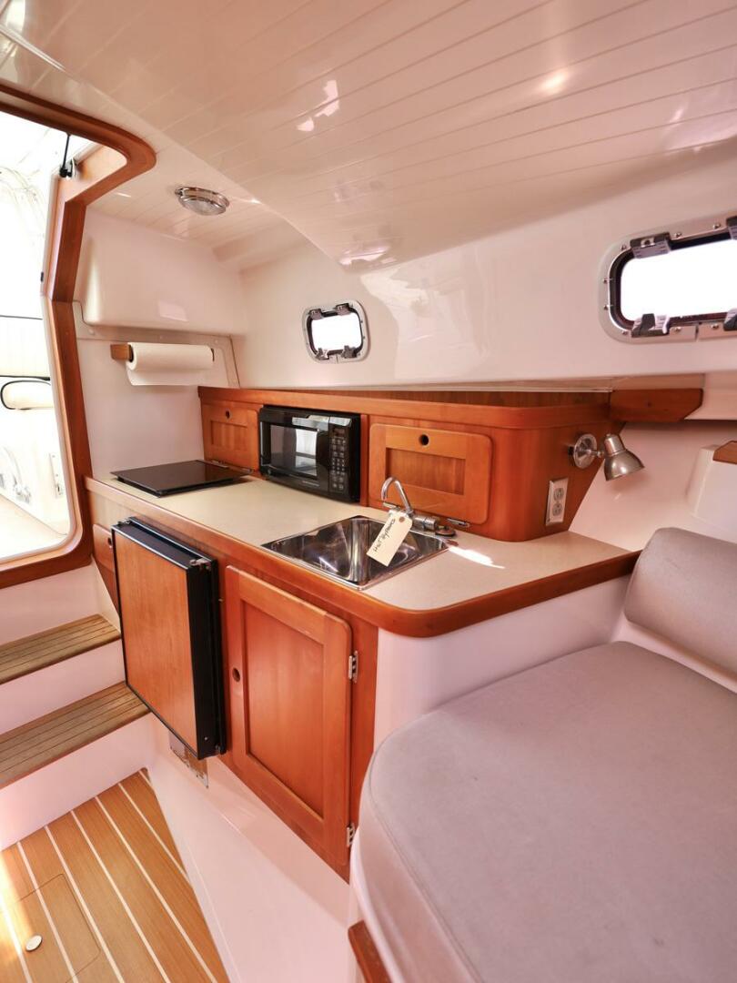 ABLE II 29ft Hunt Yachts Yacht For Sale