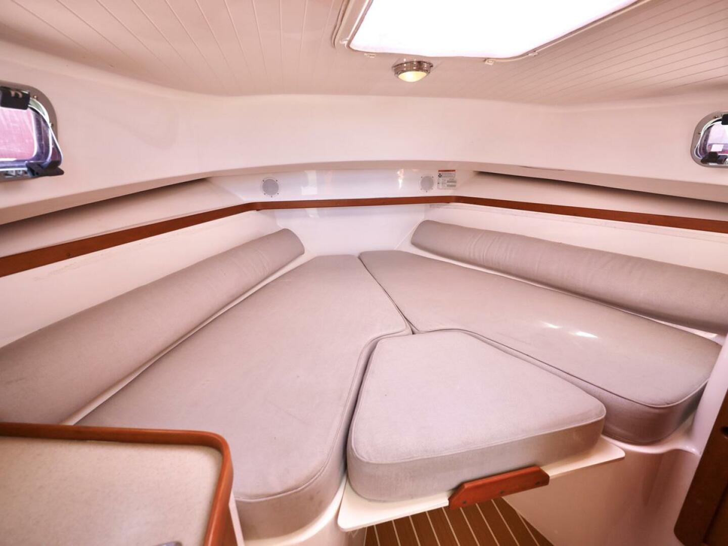 ABLE II 29ft Hunt Yachts Yacht For Sale
