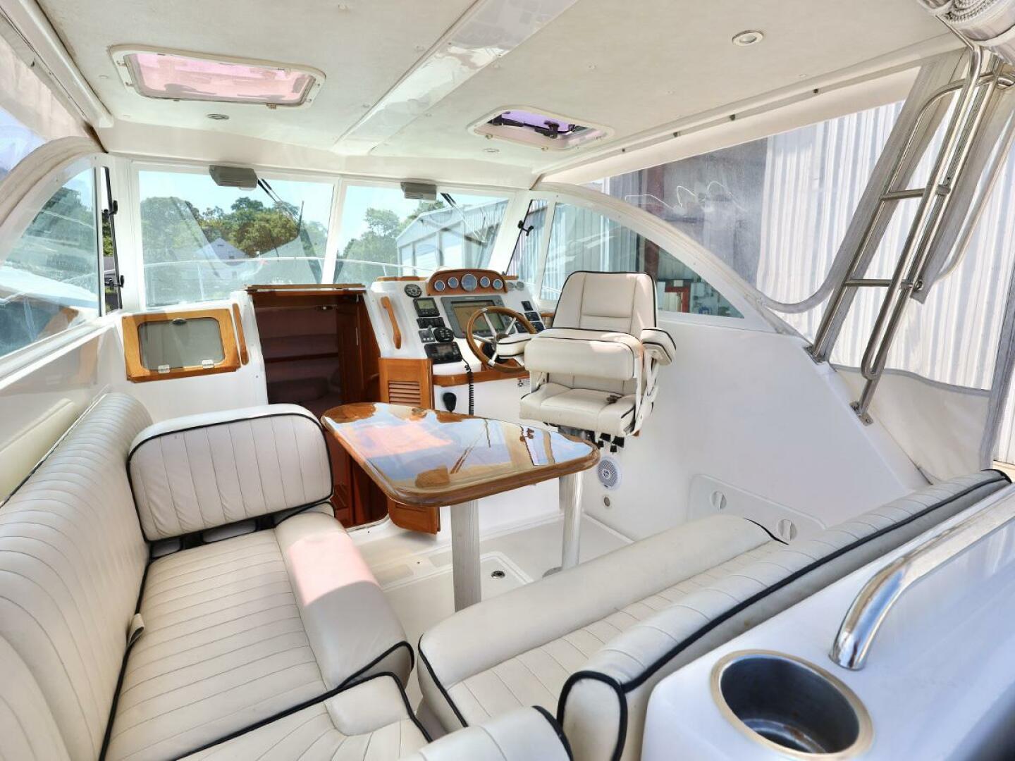 ABLE II 29ft Hunt Yachts Yacht For Sale