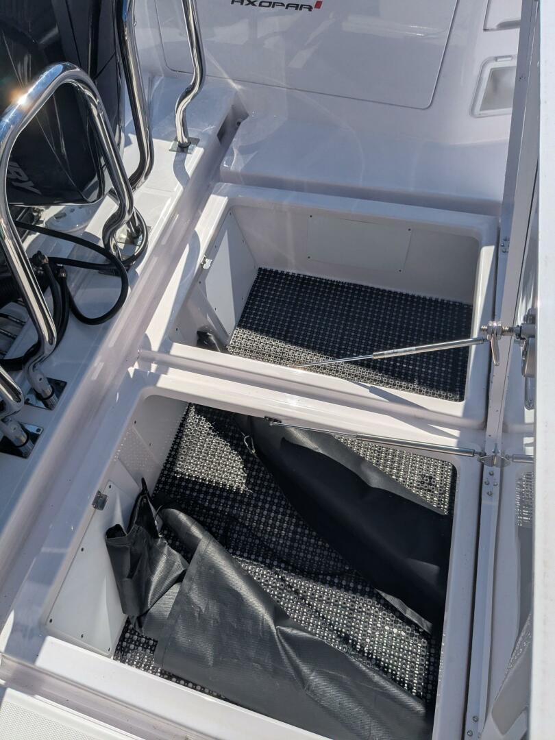Nocellara de Belice 37ft Axopar Yacht For Sale